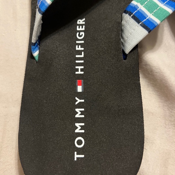 NWOB Tommy Hilfiger Cazlea Plaid Women's Flip Flops - Blue/Green Size 10. - Picture 5 of 7